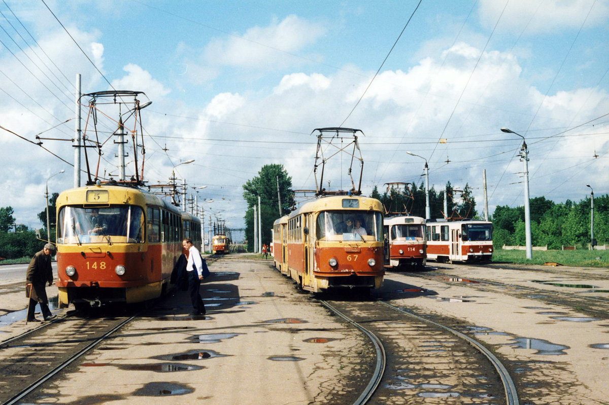 Toula, Tatra T3SU N°. 148; Toula, Tatra T3SU (2-door) N°. 67; Toula, Tatra T3SU (2-door) N°. 114; Toula, Tatra T6B5SU N°. 25