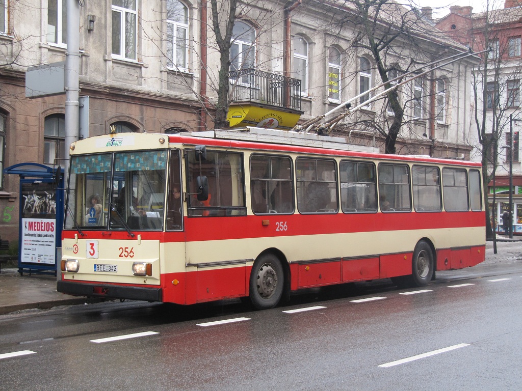 Kaunas, Škoda 14Tr02 — 256