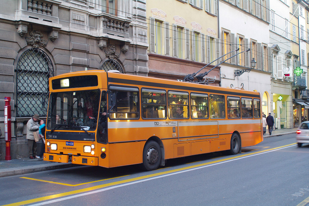Parma, Menarini Monocar F201/2 LU-TIBB # 038