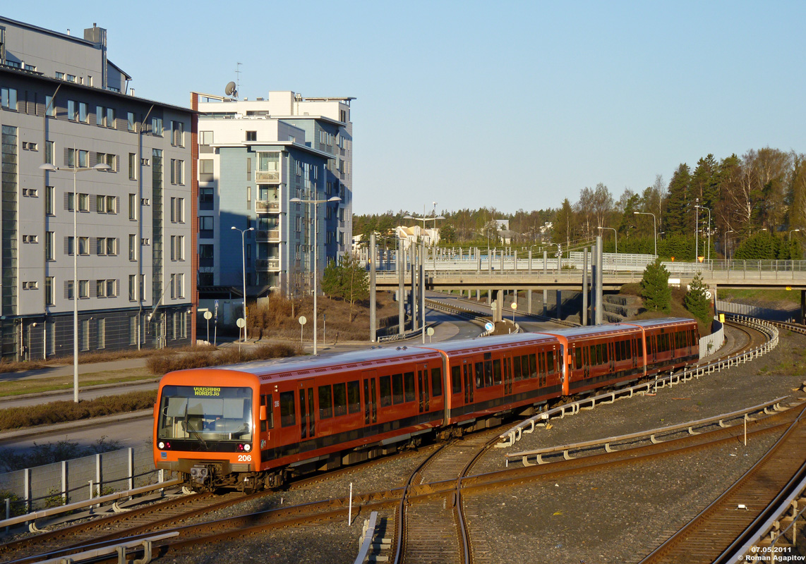 Helsinki, Bombardier M200 č. 206