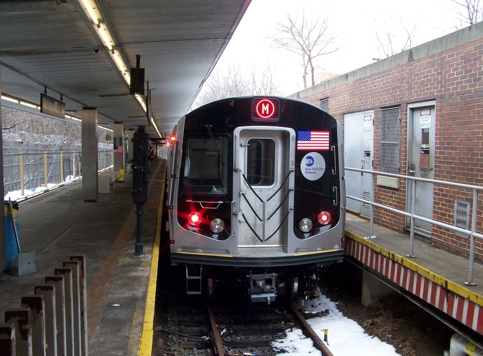 Нью-Йорк, Alstom R160A1 № 8445