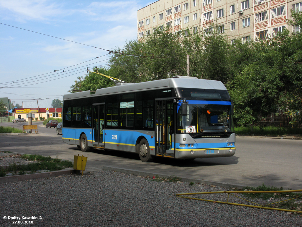 Almaty, YoungMan JNP6120GDZ (Neoplan Kazakhstan) # 3128