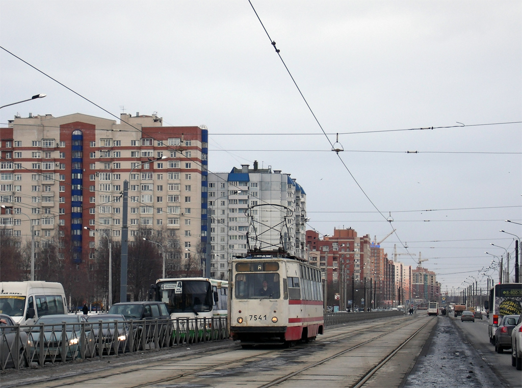 Sankt Petersburg, LM-68M Nr. 7541