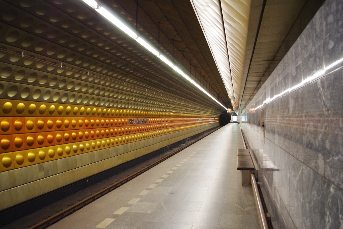 Прага — Метрополитен: линия A