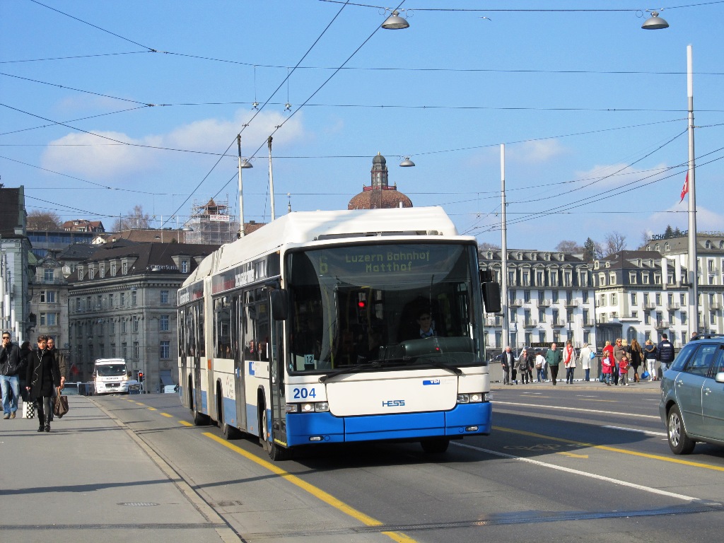 Lucerne, Hess SwissTrolley 3 (BGT-N2C) N°. 204