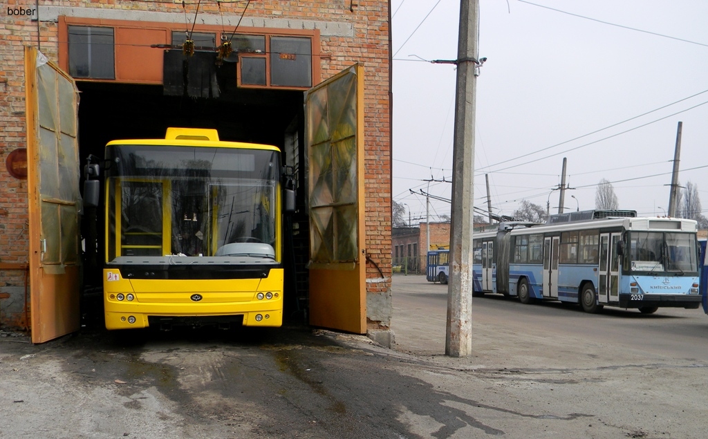 Киев, Богдан Т70110 № 3375; Черкассы — Презентации новых троллейбусов