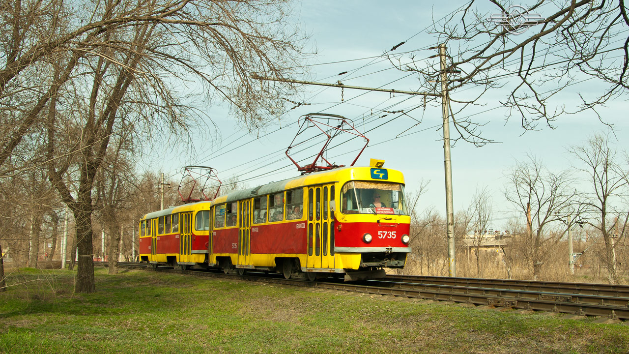 Волгоград, Tatra T3SU № 5735; Волгоград, Tatra T3SU № 5742