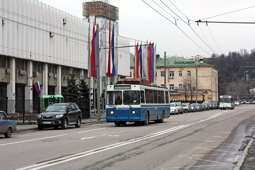 Москва, ЗиУ-682ГМ1 (с широкой передней дверью) № 5362