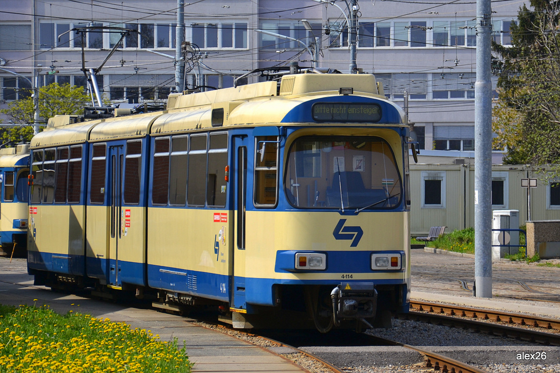 Вена, SGP 100 № 4-114; Вена — Интерурбан Wiener Lokalbahnen