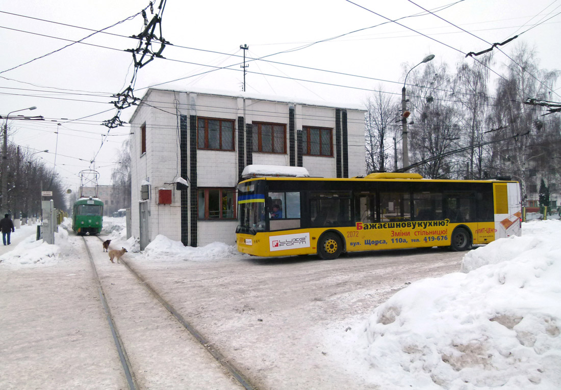 Житомир, Tatra T4SU № 18; Житомир, ЛАЗ E183D1 № 2072