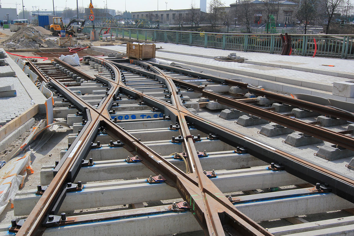 Paris - Versailles - Yvelines — Construction of new tram lines; Paris - Versailles - Yvelines — Tram line T8