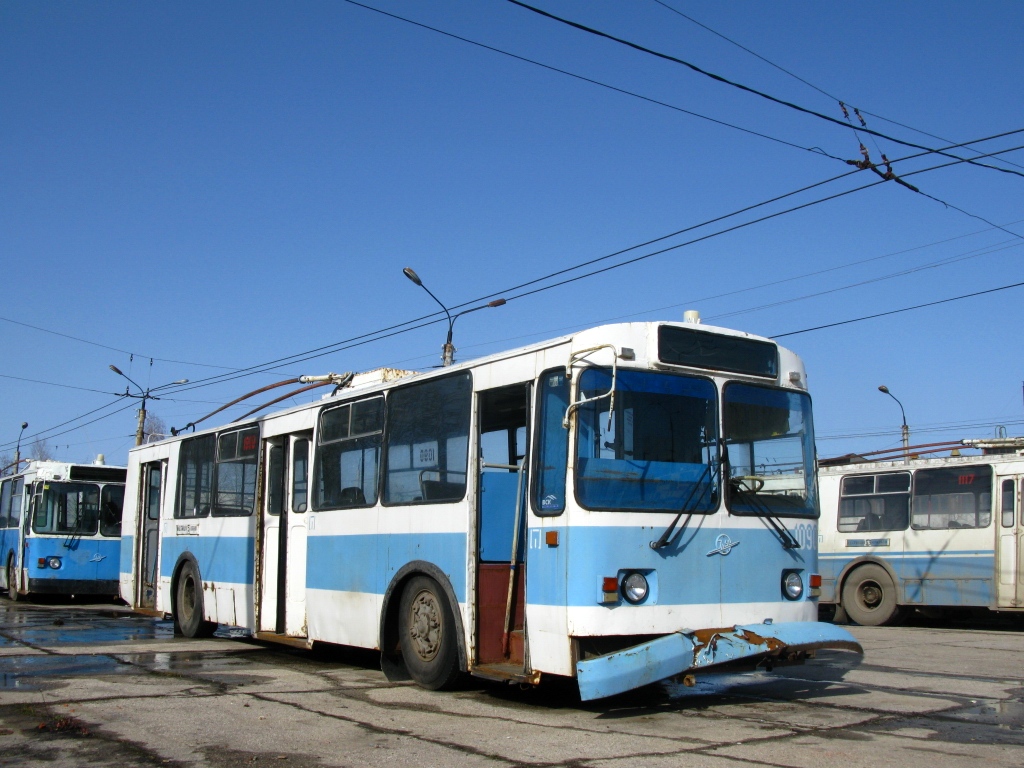 Novotcheboksarsk, ZiU-682G (SZTM) N°. 1090