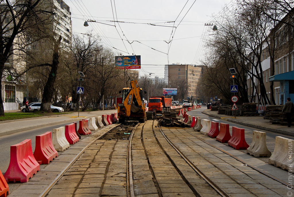 Moskva — Construction and repairs