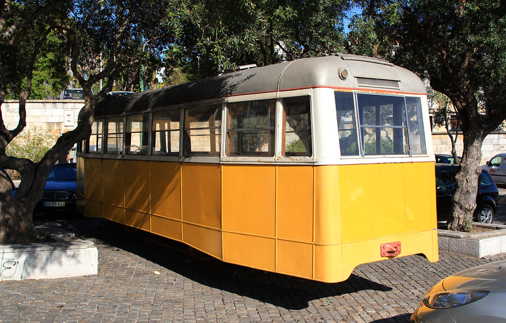 Лиссабон, Carris 2-axle trailer (Ligeiro) № 173; Лиссабон — Трамвай — Памятники