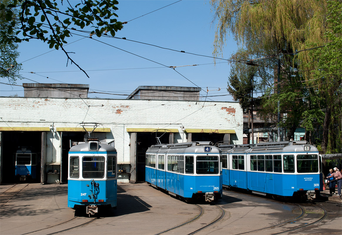 Vinnytsia, SWS/MFO Be 4/4 "Karpfen" # 247; Vinnytsia, SWS/SIG/BBC Be 4/6 "Mirage" # 265; Vinnytsia, SWS/SIG/BBC Be 4/6 "Mirage" # 309; Vinnytsia — Tram depot