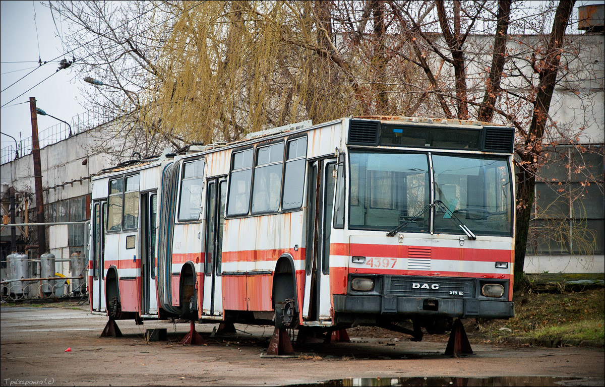 Киев, DAC-217E № 4397