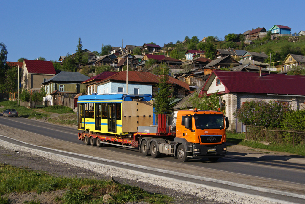 Златоуст, 71-631-01 № б/н; Усть-Катав — Новые вагоны 71-631