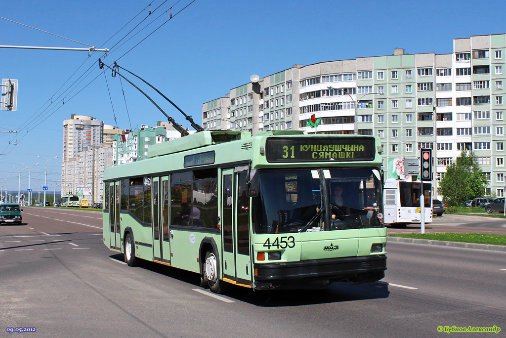 Minsk, MAZ-103T nr. 4453