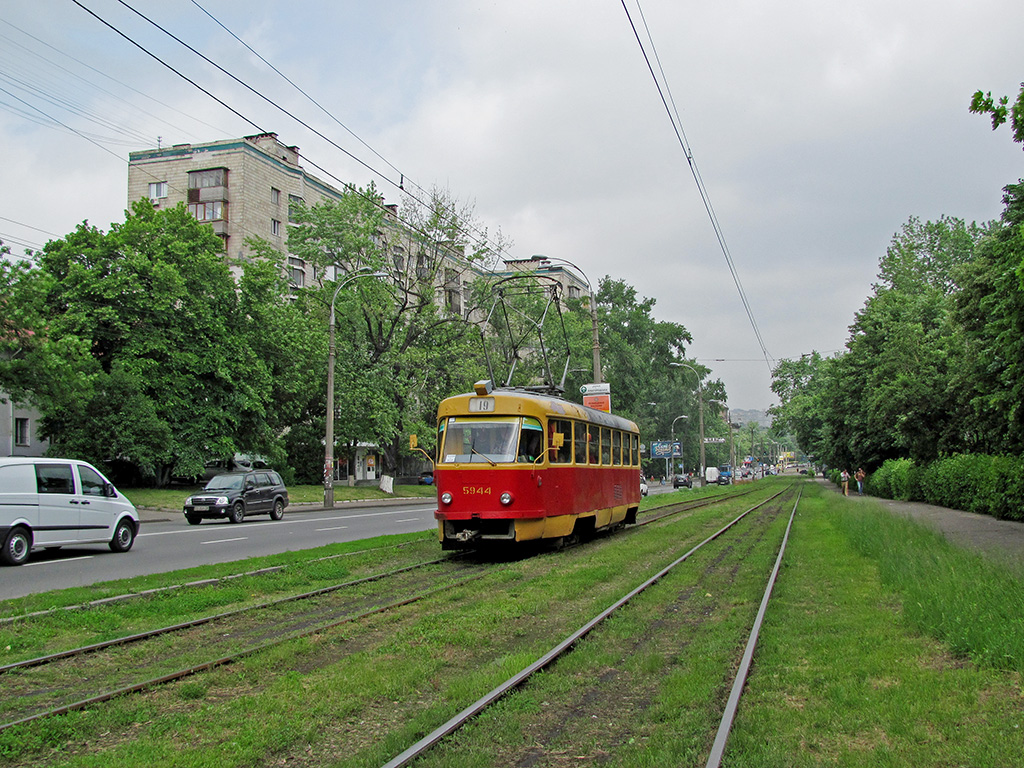 Київ, Tatra T3SU № 5944