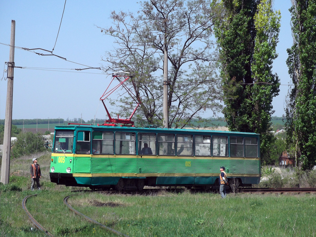 Konsztantinovka, 71-605 (KTM-5M3) — 005; Konsztantinovka — Overhead wire repairs