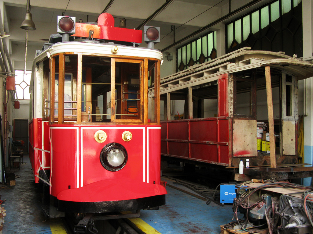 Стамбул, Двухосный моторный Franco-Belge № 410; Стамбул — Линия ностальгического трамвая T2 (Taksim — Tünel) — Разные фотографии