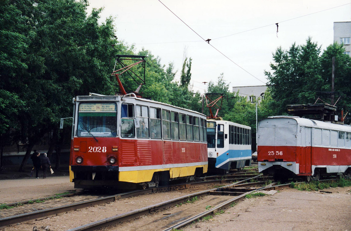 Уфа, 71-605А № 2028; Уфа, Tatra T3SU (двухдверная) № 2556