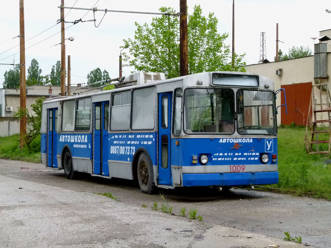 Haskovo, ZiU-682UP PRB # 1009; Haskovo — Trolleybus Depot; Haskovo — ЗиУ-682В [В00] (экспортный)