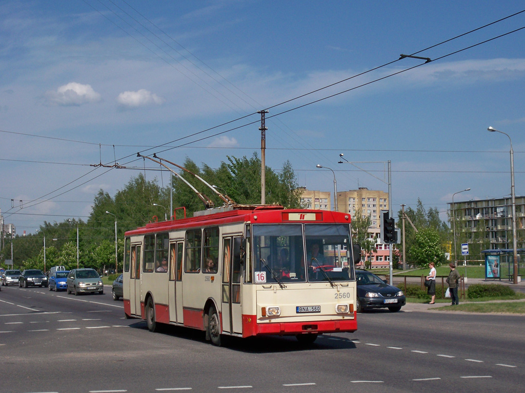Вильнюс, Škoda 14Tr11/6 № 2560