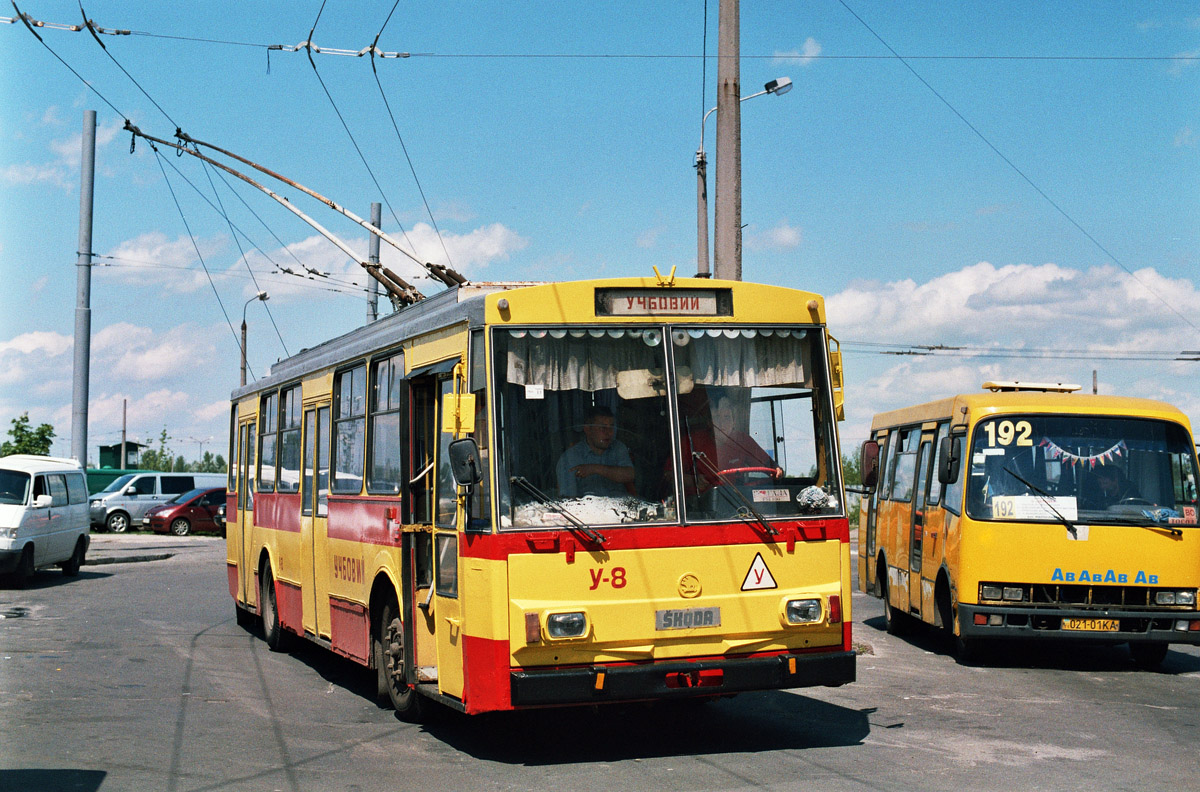 Kijevas, Škoda 14Tr02/6 nr. У-8