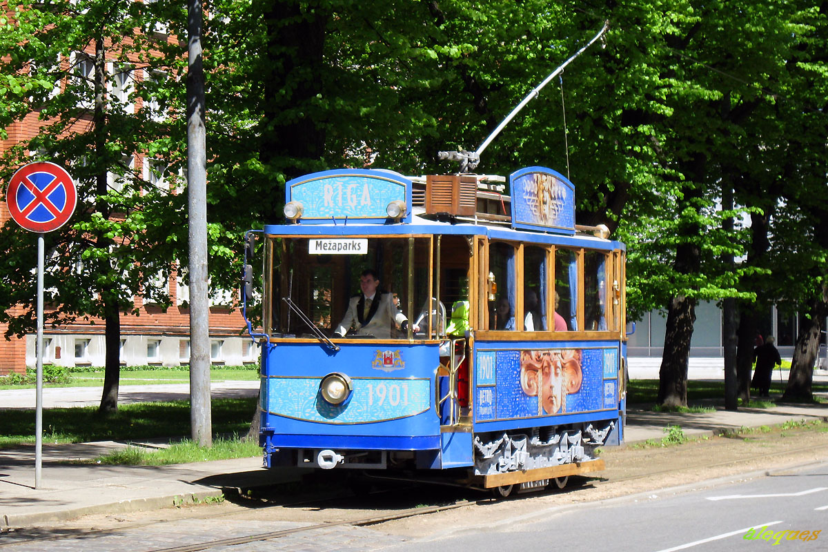 Riga, 2-axle motor car Nr. 1901 (88031)