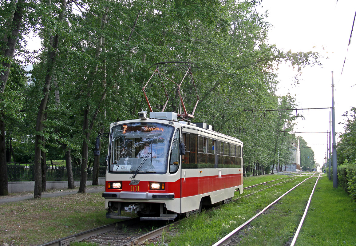 Yekaterinburg, 71-405 № 011