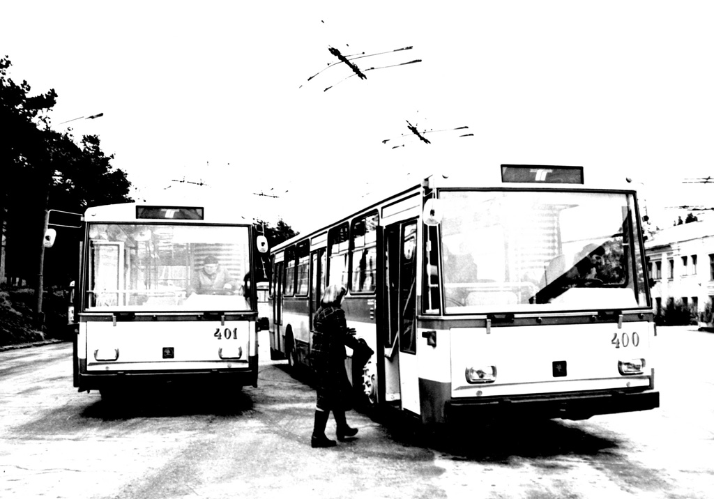 Вильнюс, Škoda 14Tr01 № 401; Вильнюс, Škoda 14Tr01 № 400; Вильнюс — Новые троллейбусы; Вильнюс — Старые фотографии