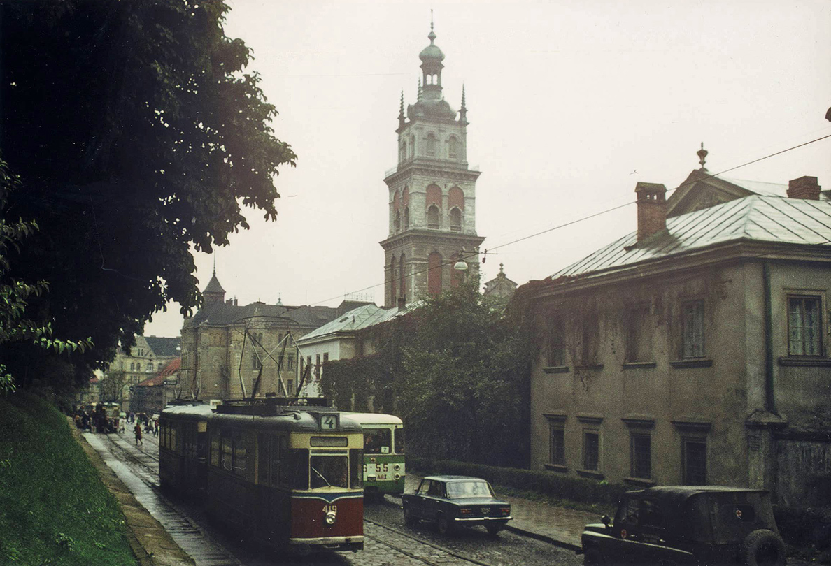 Lviv, Gotha T57 № 419; Lviv, Gotha B57 № 519
