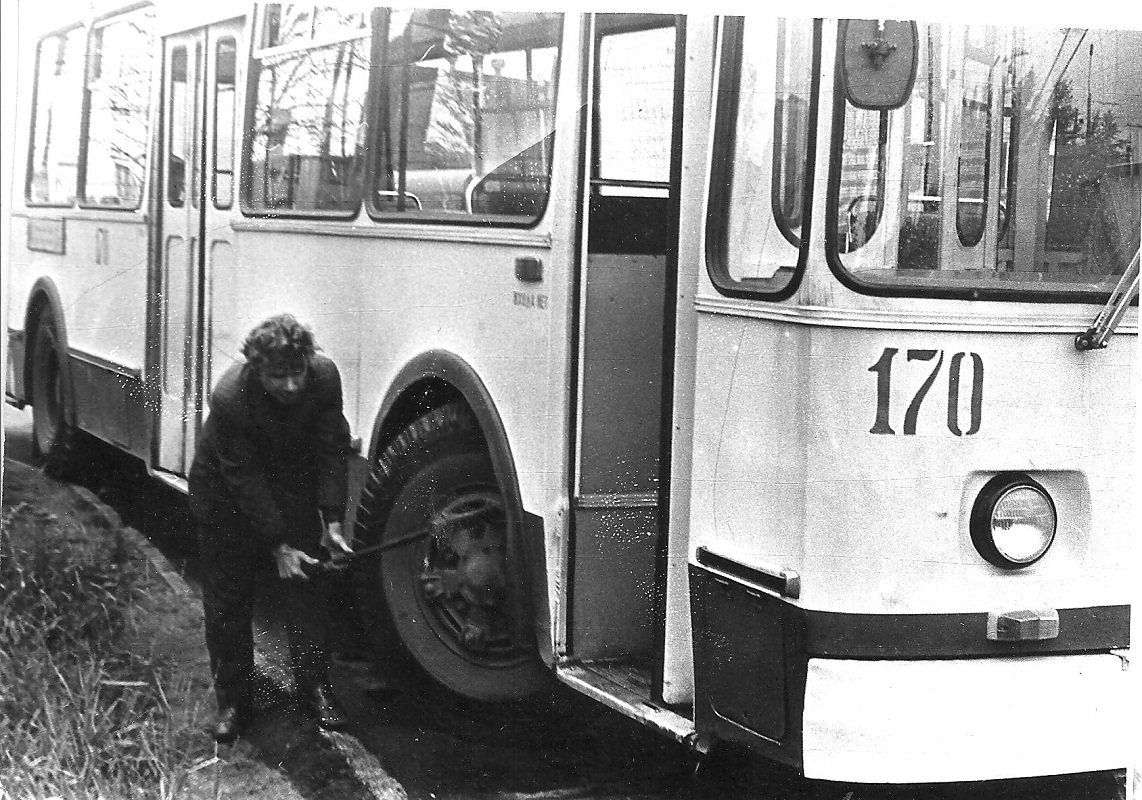 Petrozavodskas, ZiU-682V nr. 170; Petrozavodskas — Electric transport workers; Petrozavodskas — Old photos