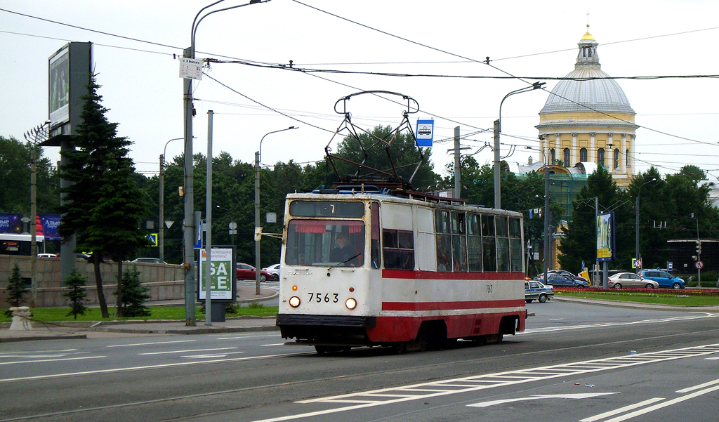 Saint-Petersburg, LM-68M # 7563
