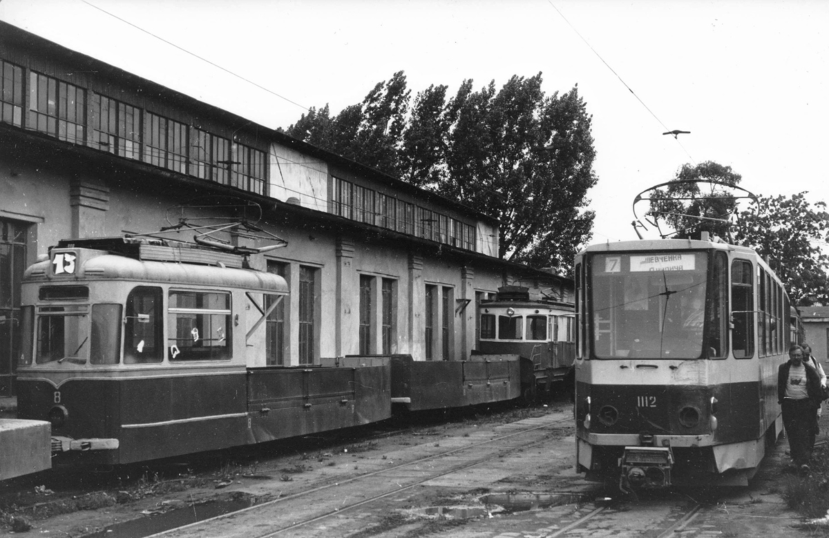 Lemberg, Gotha T2-62 Nr. 8; Lemberg, Gotha B2-62 Nr. 18; Lemberg, SKh-2 Nr. С-2; Lemberg, Tatra KT4SU Nr. 1112