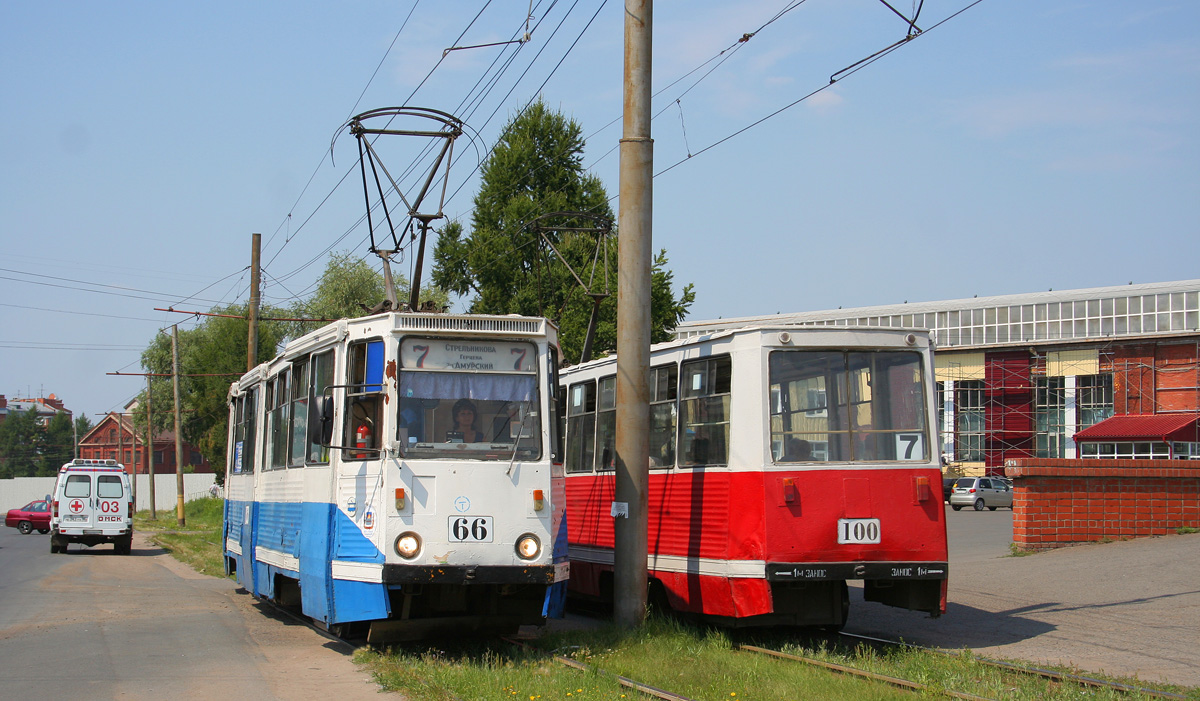 Omsk, 71-605 (KTM-5M3) č. 66; Omsk, 71-605 (KTM-5M3) č. 100