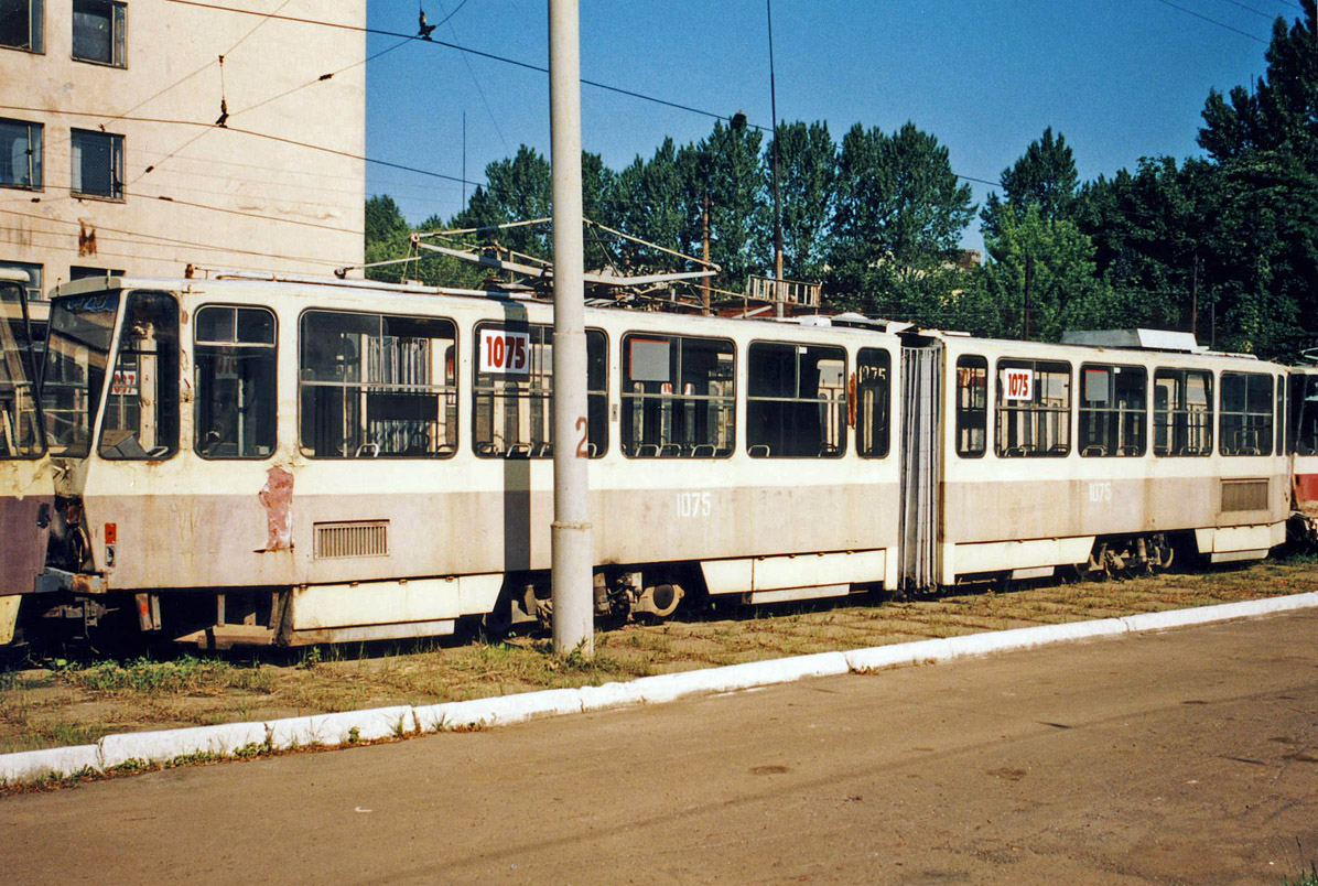 Léopol, Tatra KT4SU N°. 1075