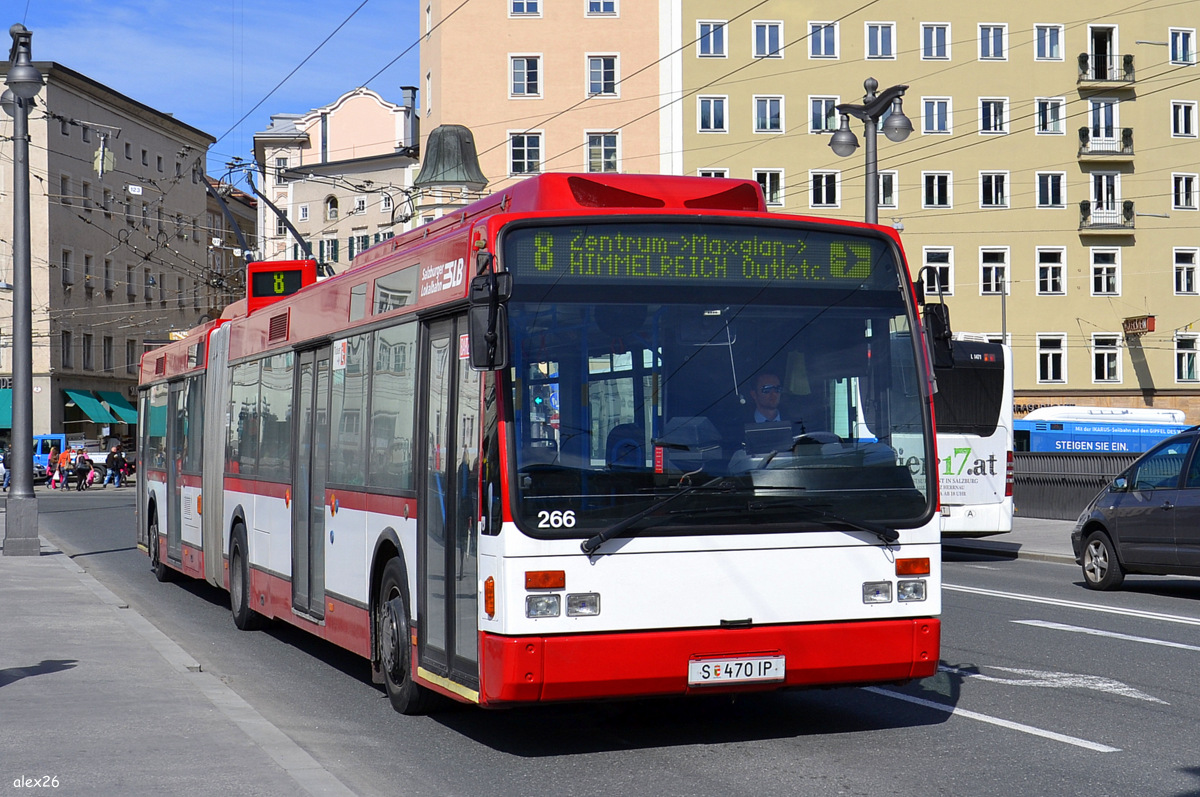 Salzburg, Van Hool AG 300T # 266