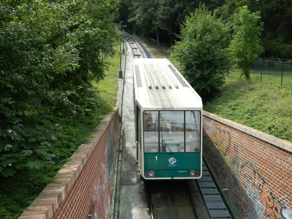 Prague, Vagónka Studénka № 1; Prague — Funicular Újezd-Petřín (1891-1914, 1932-1965, 1985-)