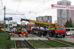 Jekaterinburgas — The construction of a tram line along the street Fucik