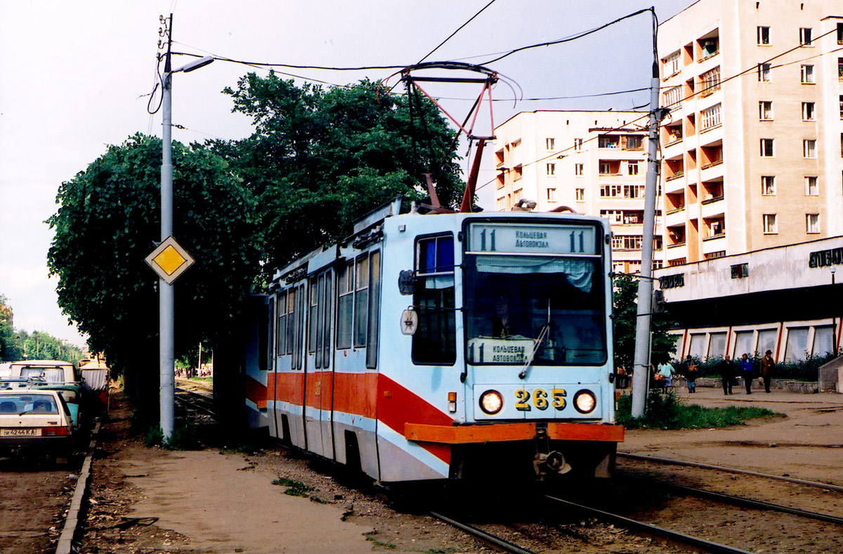 Tver, 71-608K č. 265; Tver — Tver streetcar in the 1990s.