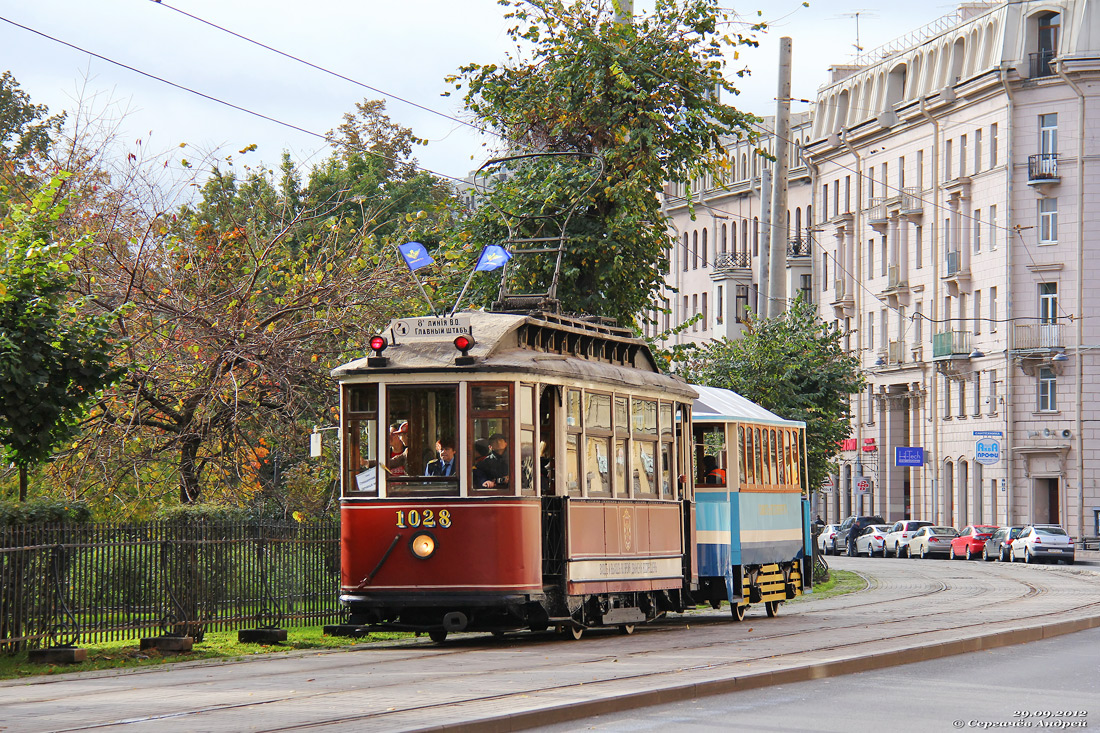 Saint-Pétersbourg, 2-axle motor car N°. 1028; Saint-Pétersbourg — Petersburg tram 105 anniversary, parade of cars