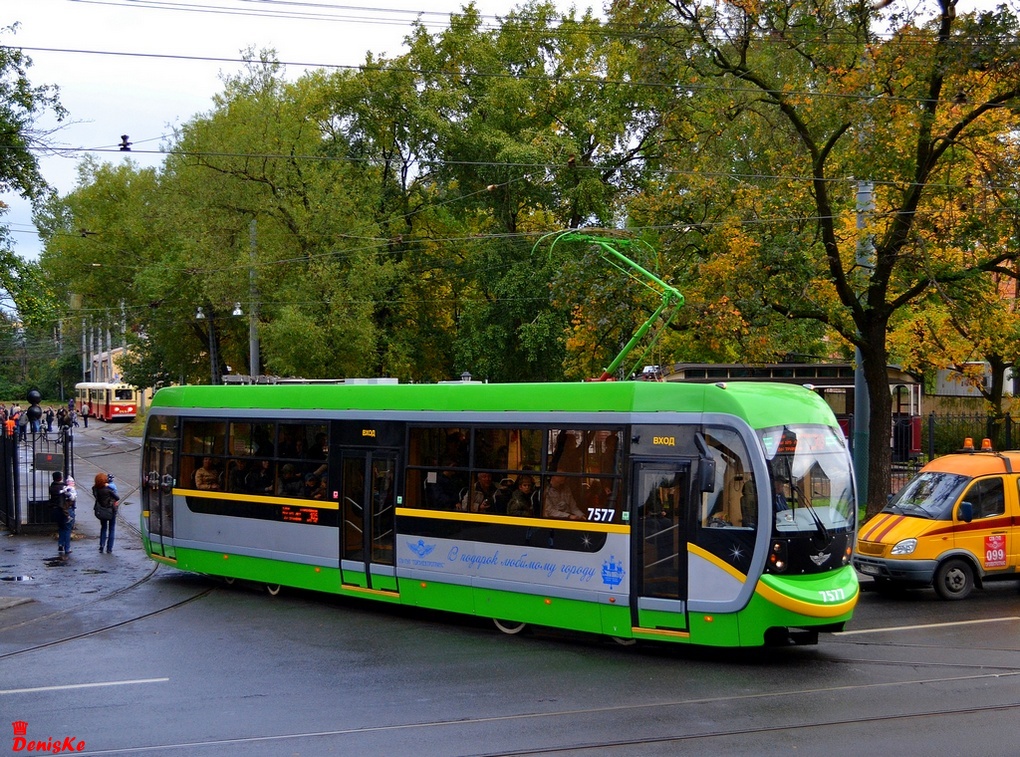 Szentpétervár, LM-68M2 (mod. SPb GET) — 7577; Szentpétervár — Petersburg tram 105 anniversary, parade of cars