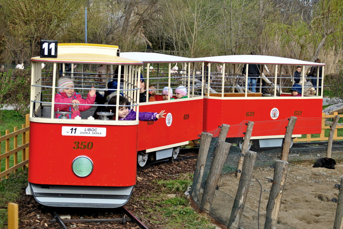 Прага — Детский трамвай в зоопарке