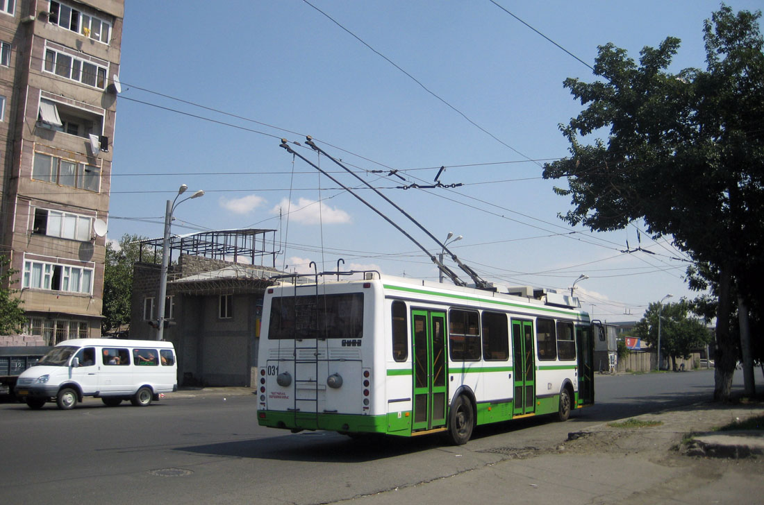 Ереван троллейбус. ЛИАЗ 5280 Ереван. Ереван троллейбус ЛИАЗ. Ереван троллейбус PHOTOTRANS.
