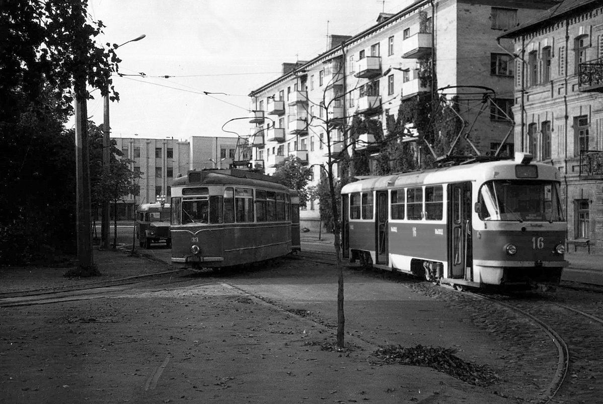 Zhytomyr, Gotha T2-62 № 33; Zhytomyr, Tatra T4SU № 16; Zhytomyr — Old photos of the rolling stock