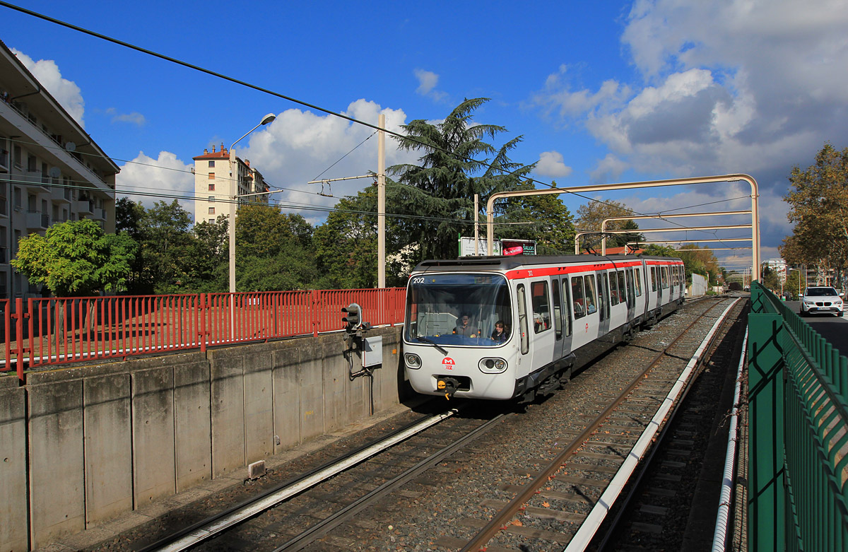 Лион, Alstom MCL 80 № 202; Лион — Метрополитен — Линия C