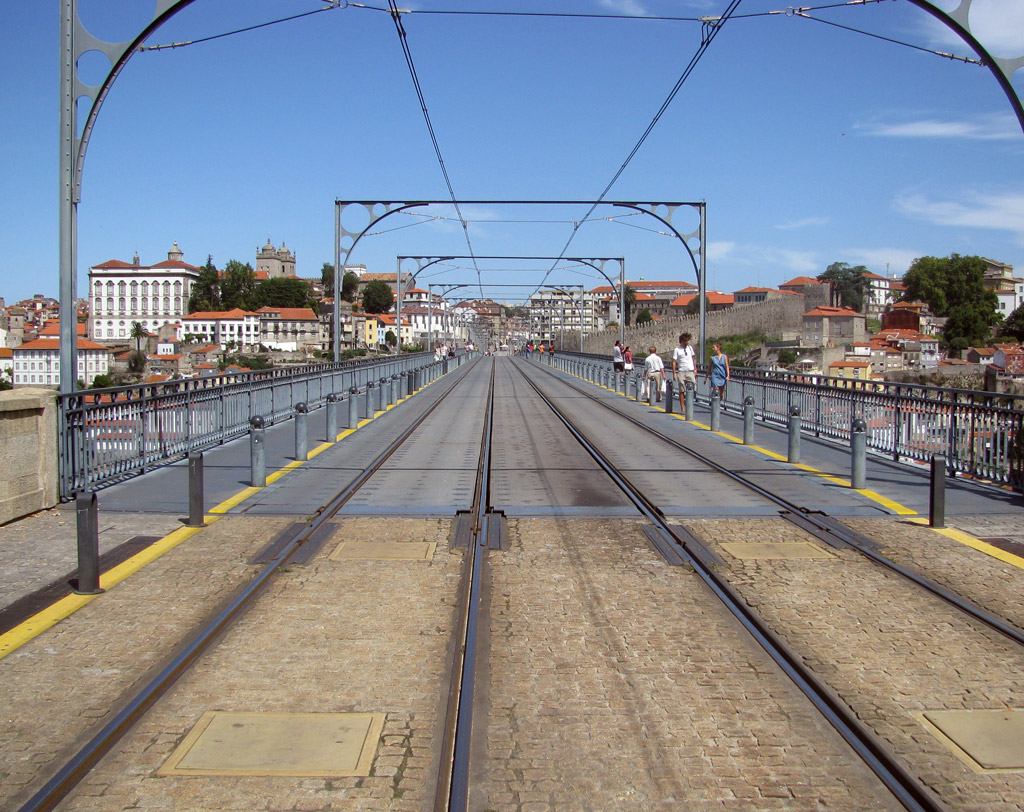 Porto — Modern Tram — Miscellaneous photos