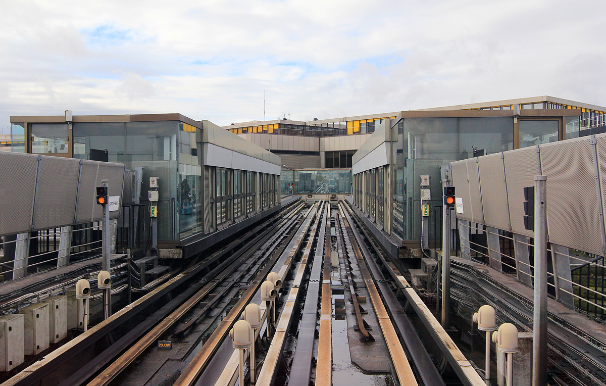 Grand Paris - Versailles - Yvelines — Automatic metro of Orly Airport